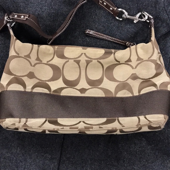 Negotiable! Authentic BNWOT Large Size Coach Purse - Picture 5 of 8
